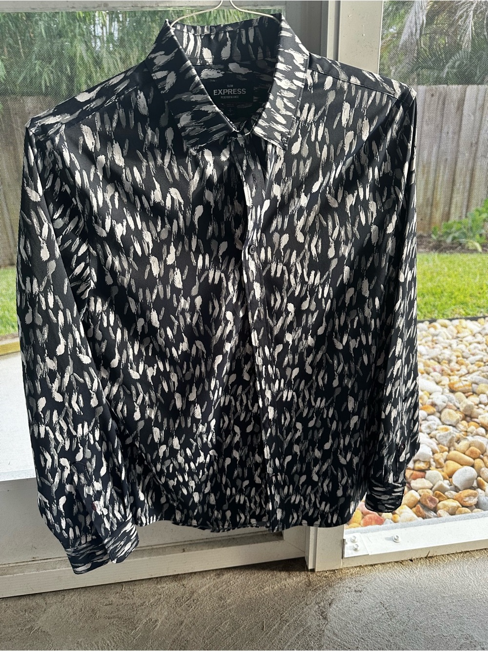 Express Black and White Abstract Print Button-Up Shirt